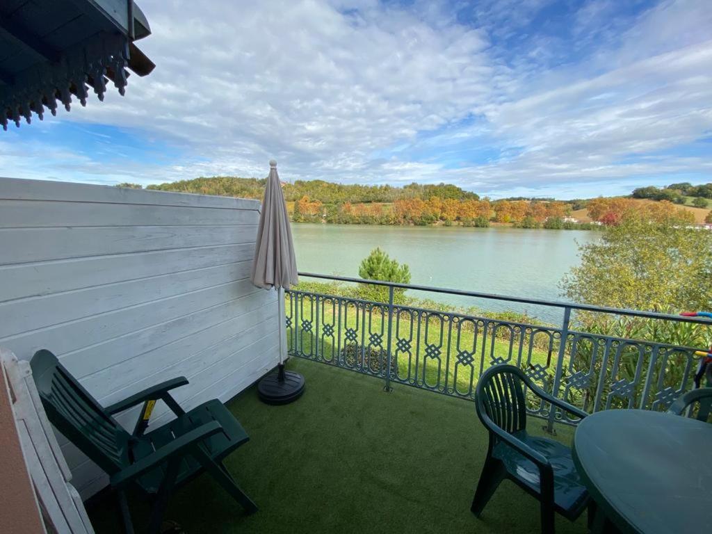 Appartement Au Calme Face Au Lac Марсьяк Экстерьер фото